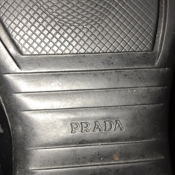 Men’s Prada shoes - Picture 5 of 6